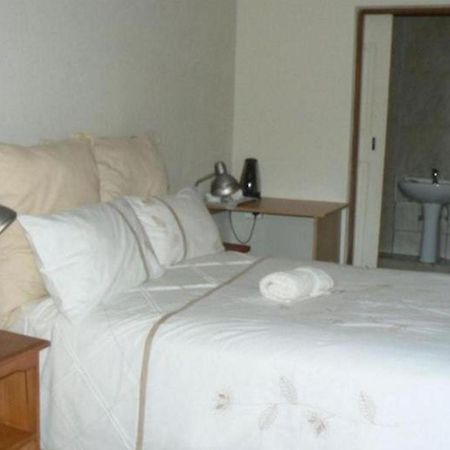Country Link Guest Lodge Komatipoort Bagian luar foto