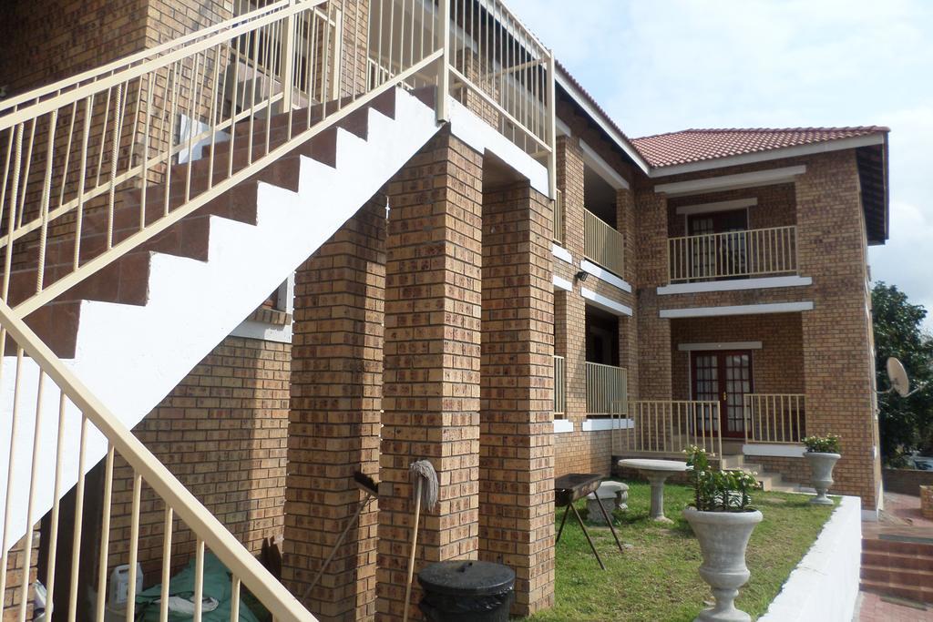 Country Link Guest Lodge Komatipoort Bagian luar foto