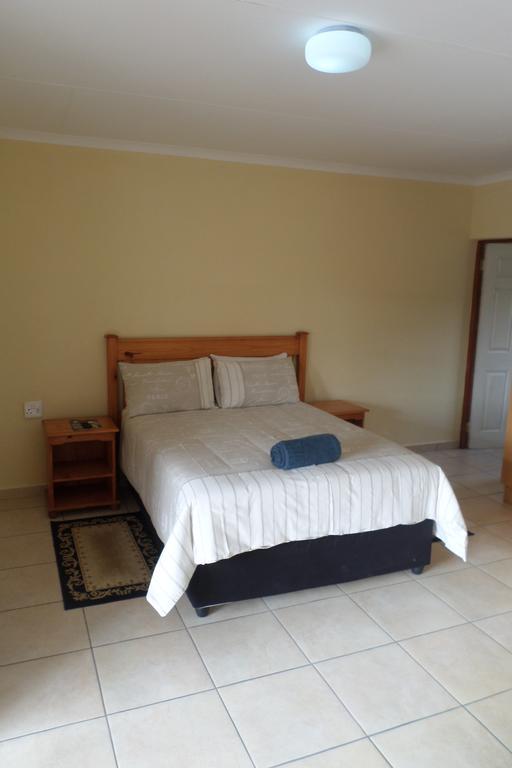 Country Link Guest Lodge Komatipoort Bagian luar foto