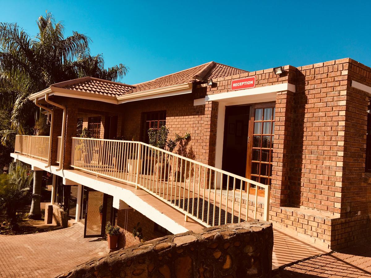 Country Link Guest Lodge Komatipoort Bagian luar foto