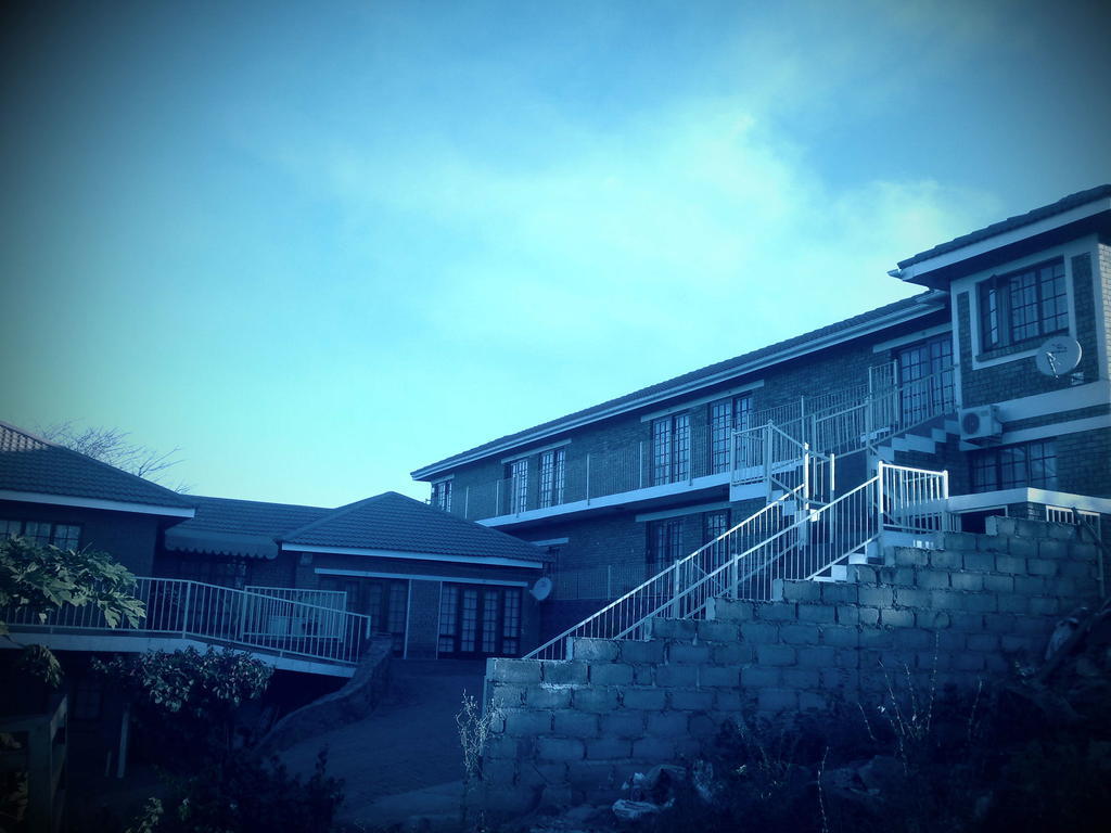 Country Link Guest Lodge Komatipoort Bagian luar foto