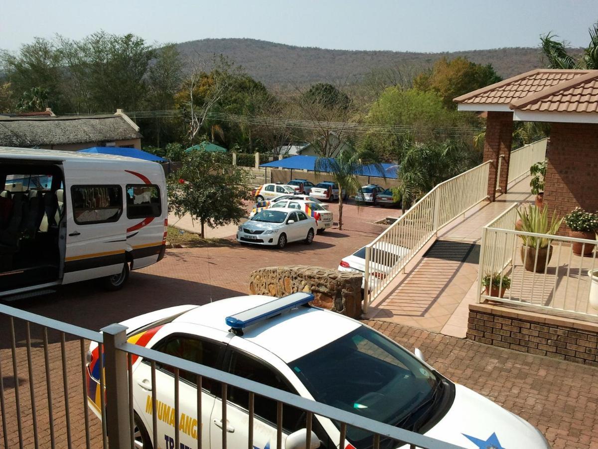 Country Link Guest Lodge Komatipoort Bagian luar foto